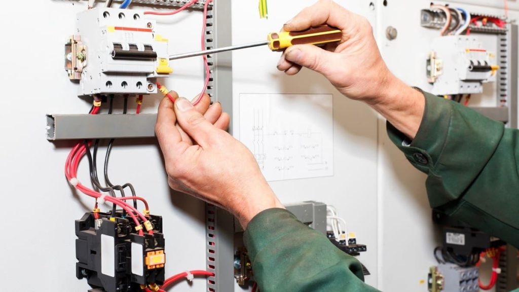 6 Electrical Projects You Shouldn't Do on Your Own